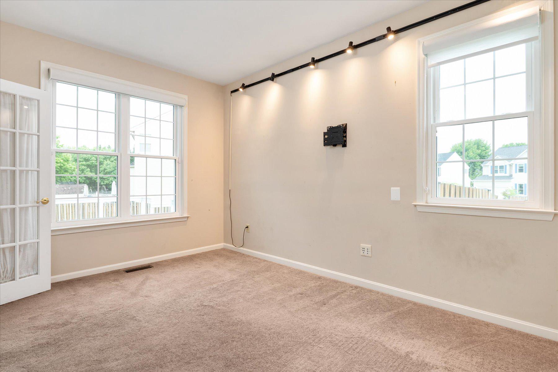 CANTER FARMS - Residential