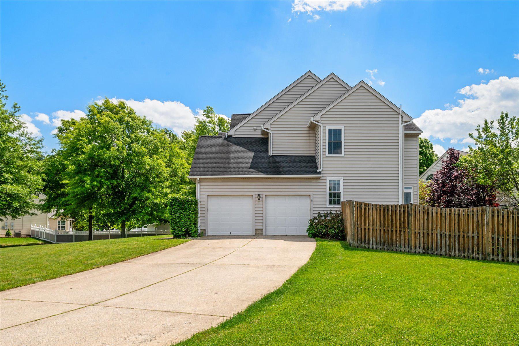 CANTER FARMS - Residential