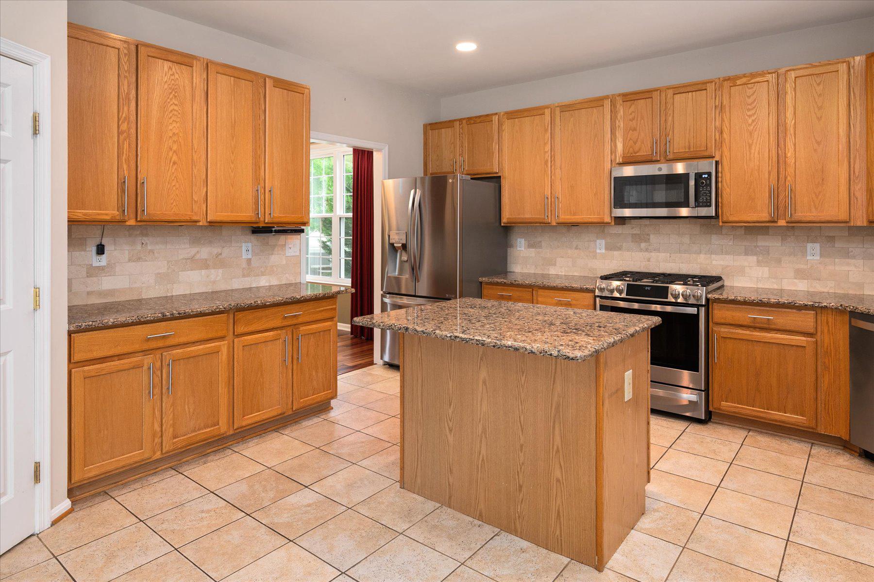 CANTER FARMS - Residential