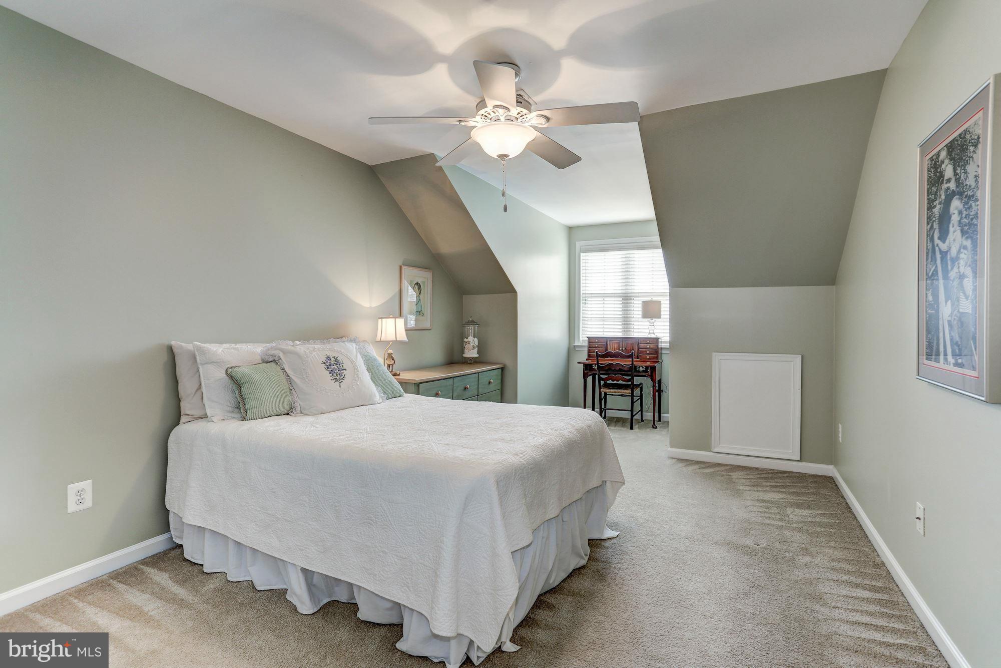 HERITAGE HUNT - Residential Lease