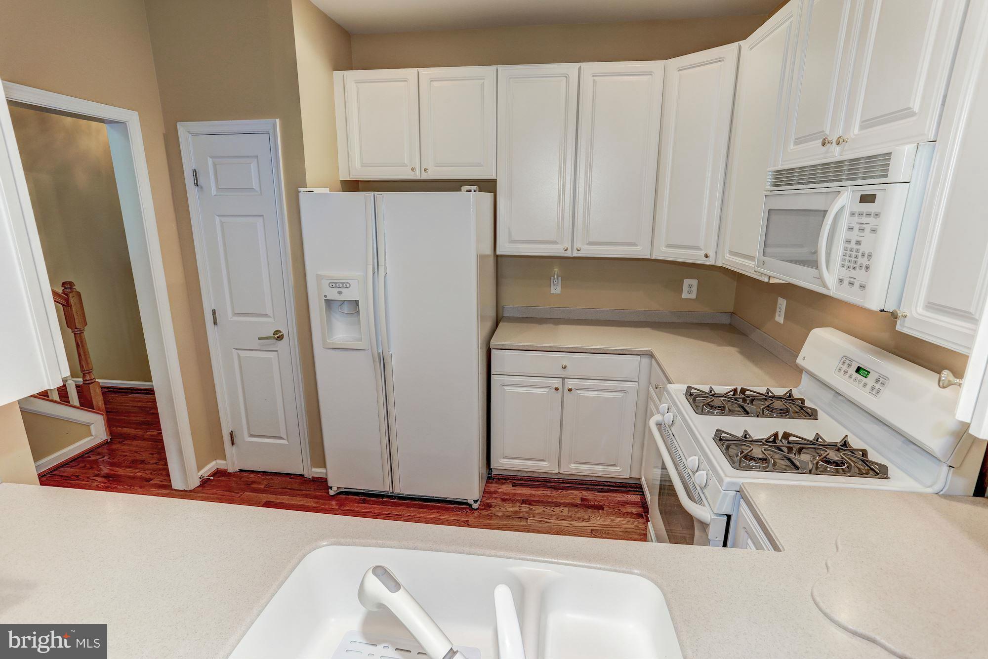 HERITAGE HUNT - Residential Lease