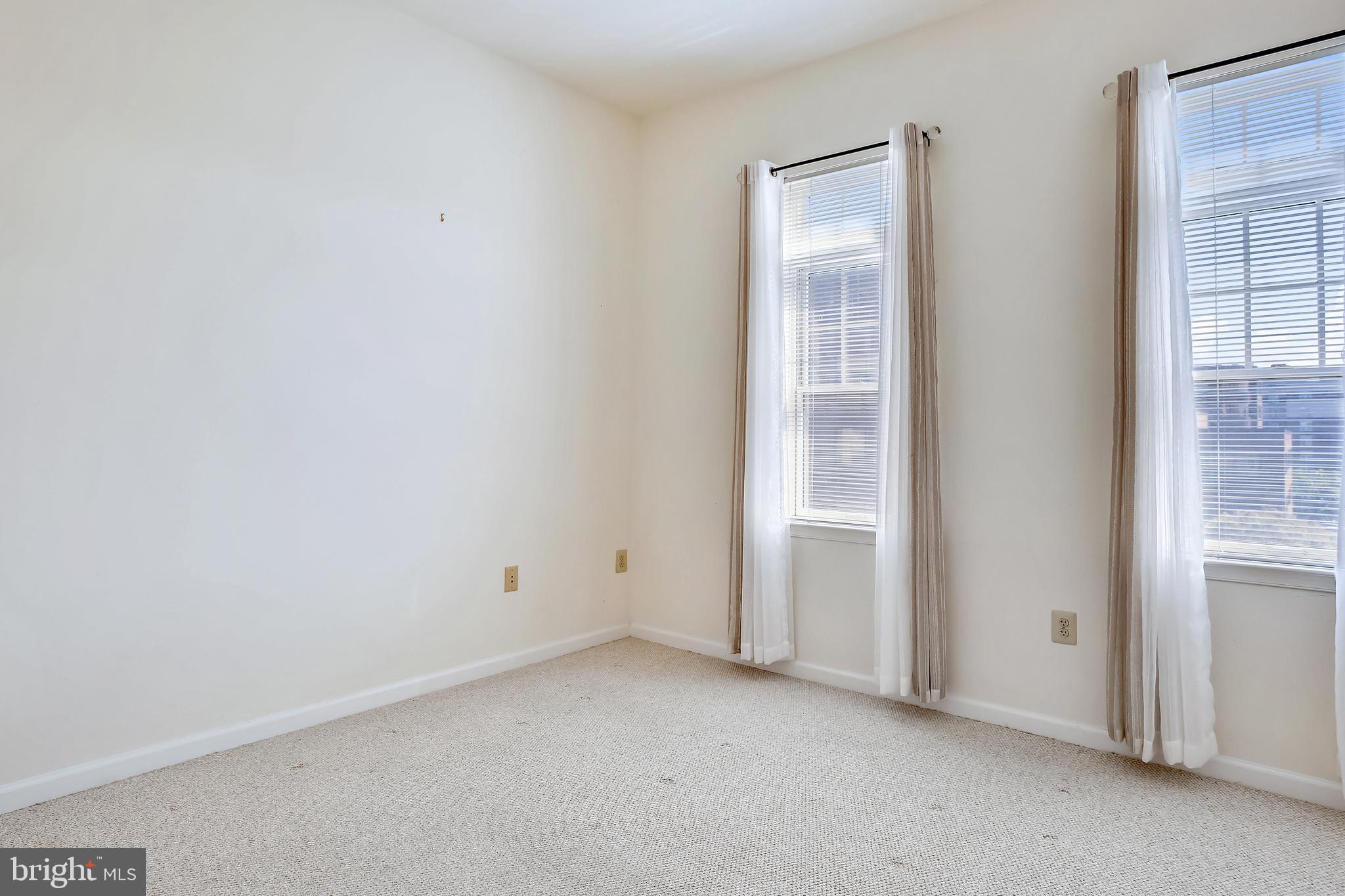 THE ROYALTON - Residential Lease