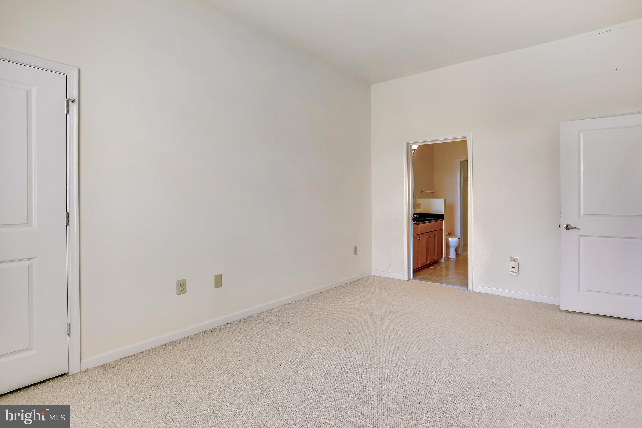 THE ROYALTON - Residential Lease