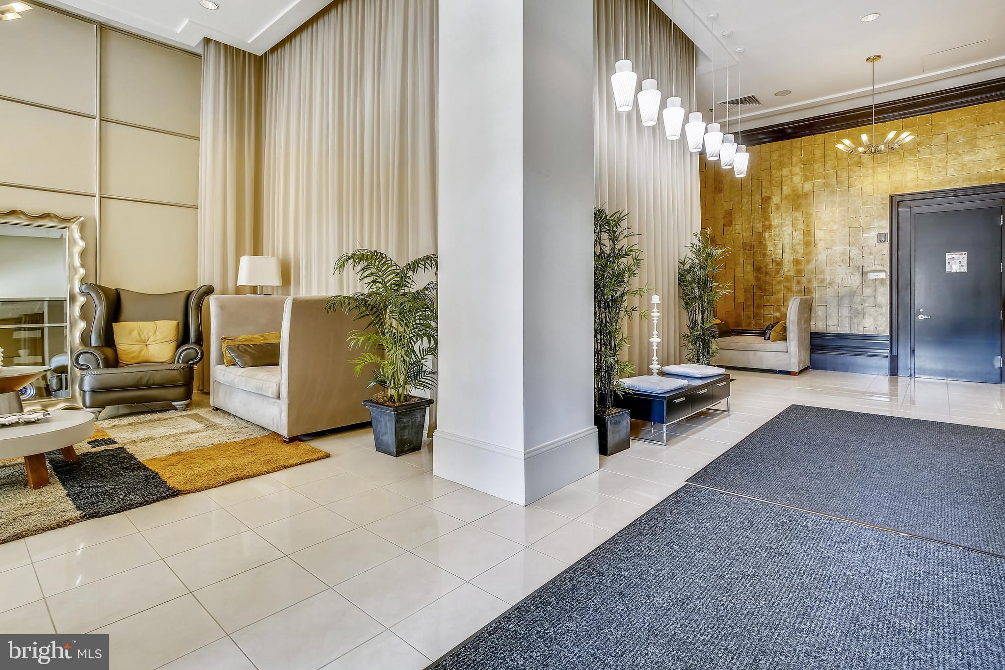 THE ROYALTON - Residential Lease