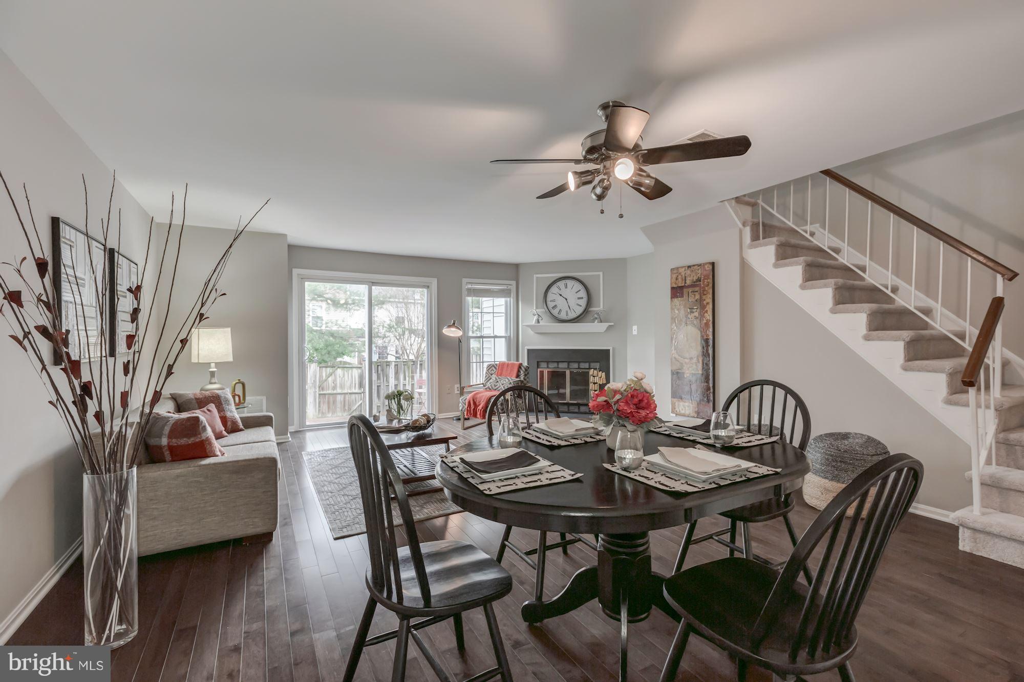 SARATOGA TOWNHOUSES - Residential