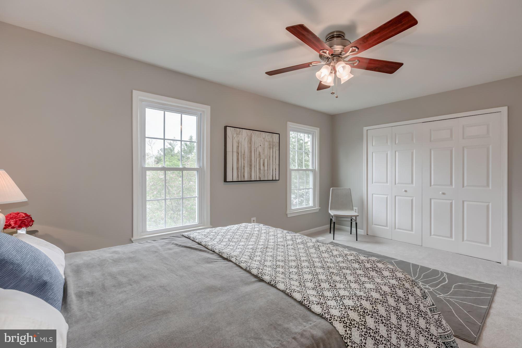 SARATOGA TOWNHOUSES - Residential