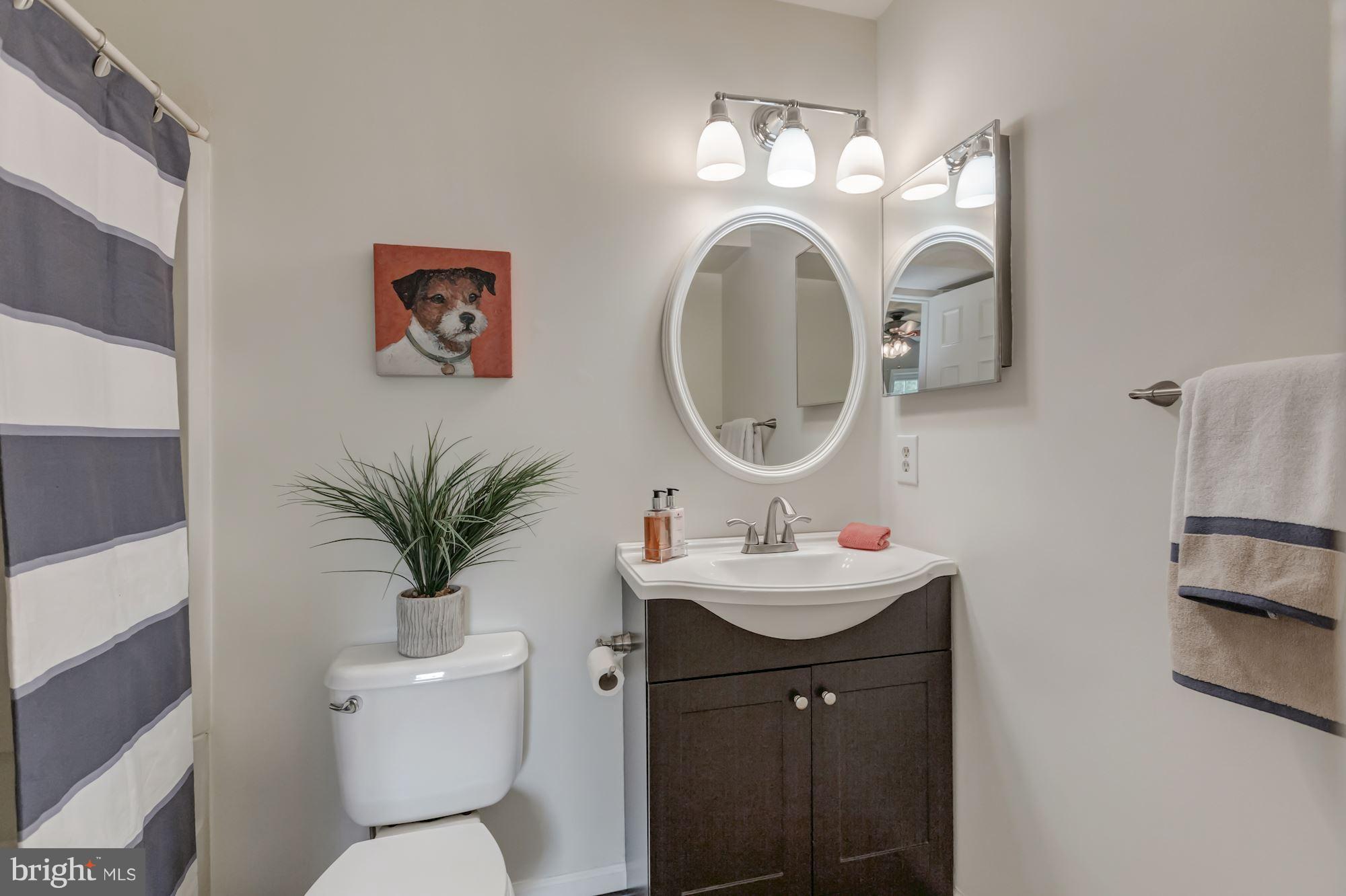 SARATOGA TOWNHOUSES - Residential