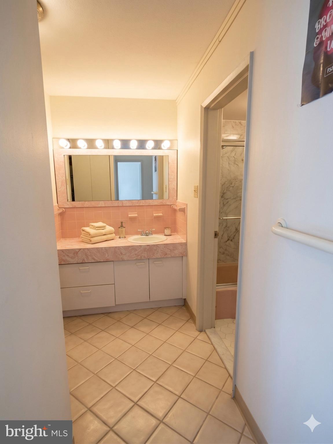 WYNNEFIELD HEIGHTS - Residential