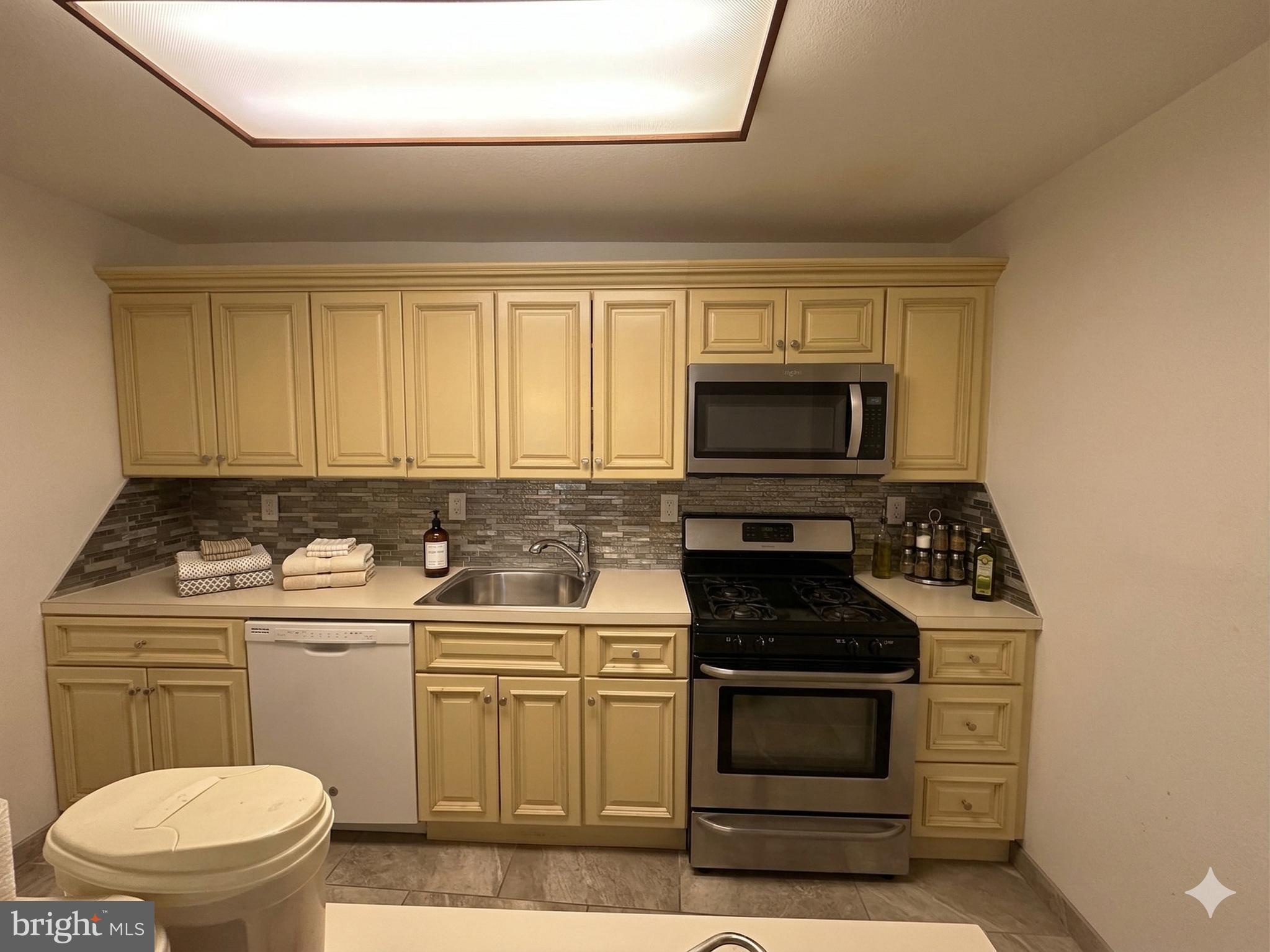 WYNNEFIELD HEIGHTS - Residential