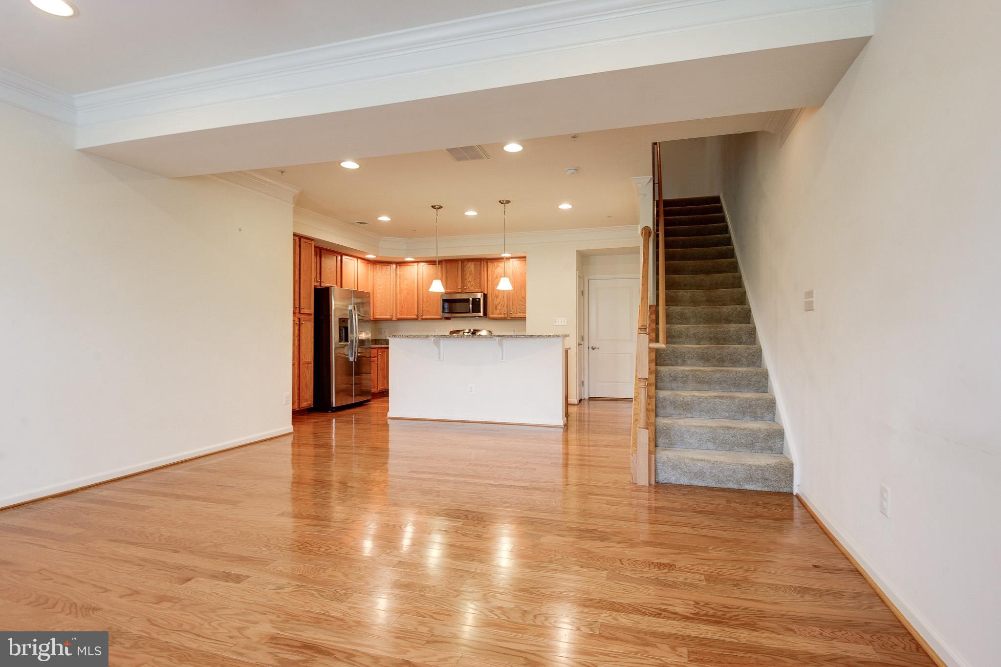 DISCOVERY SQUARE - Residential Lease