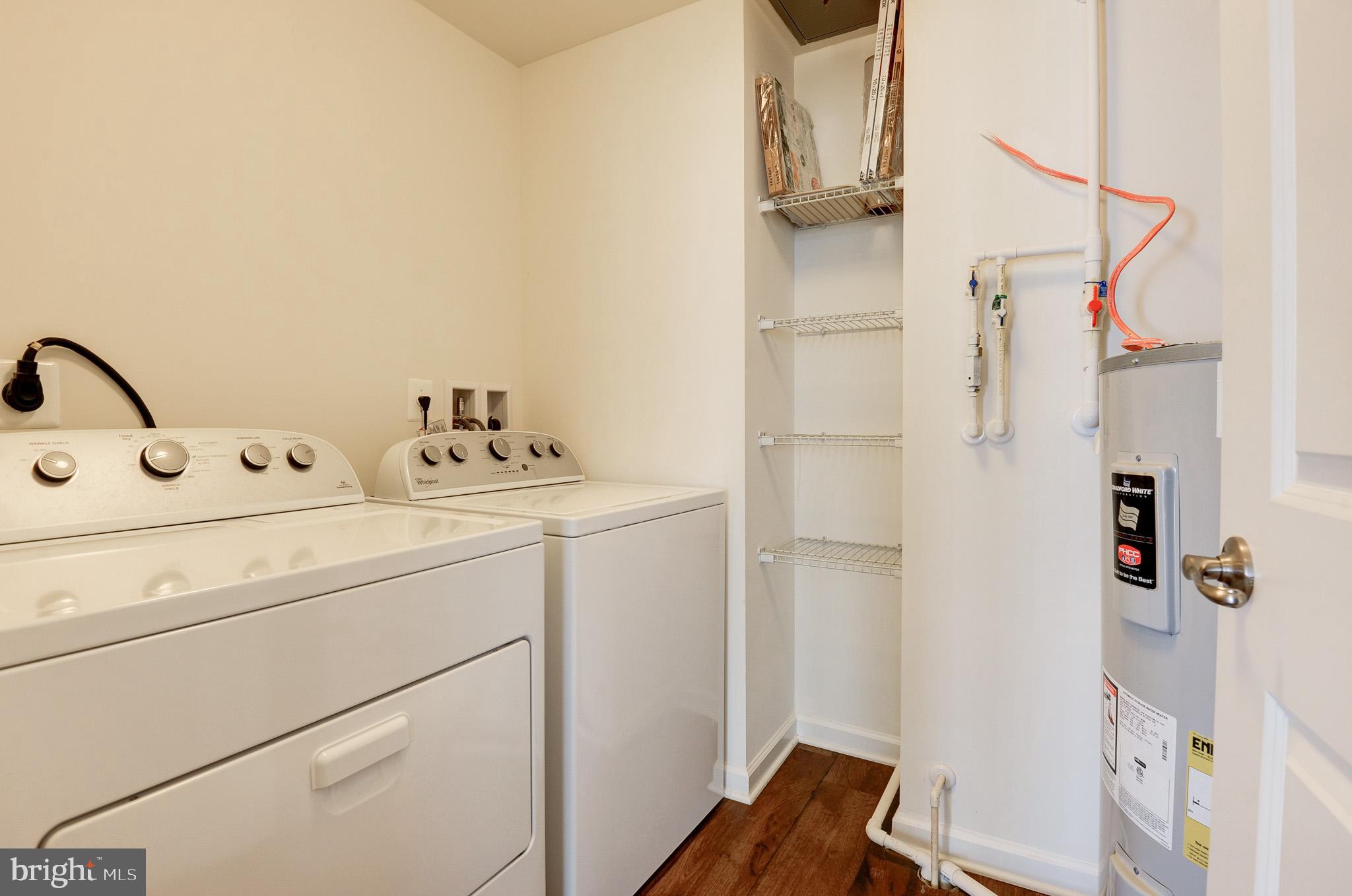 DISCOVERY SQUARE - Residential Lease