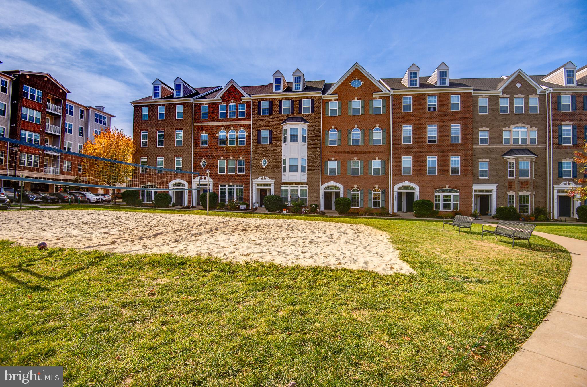 DISCOVERY SQUARE - Residential Lease