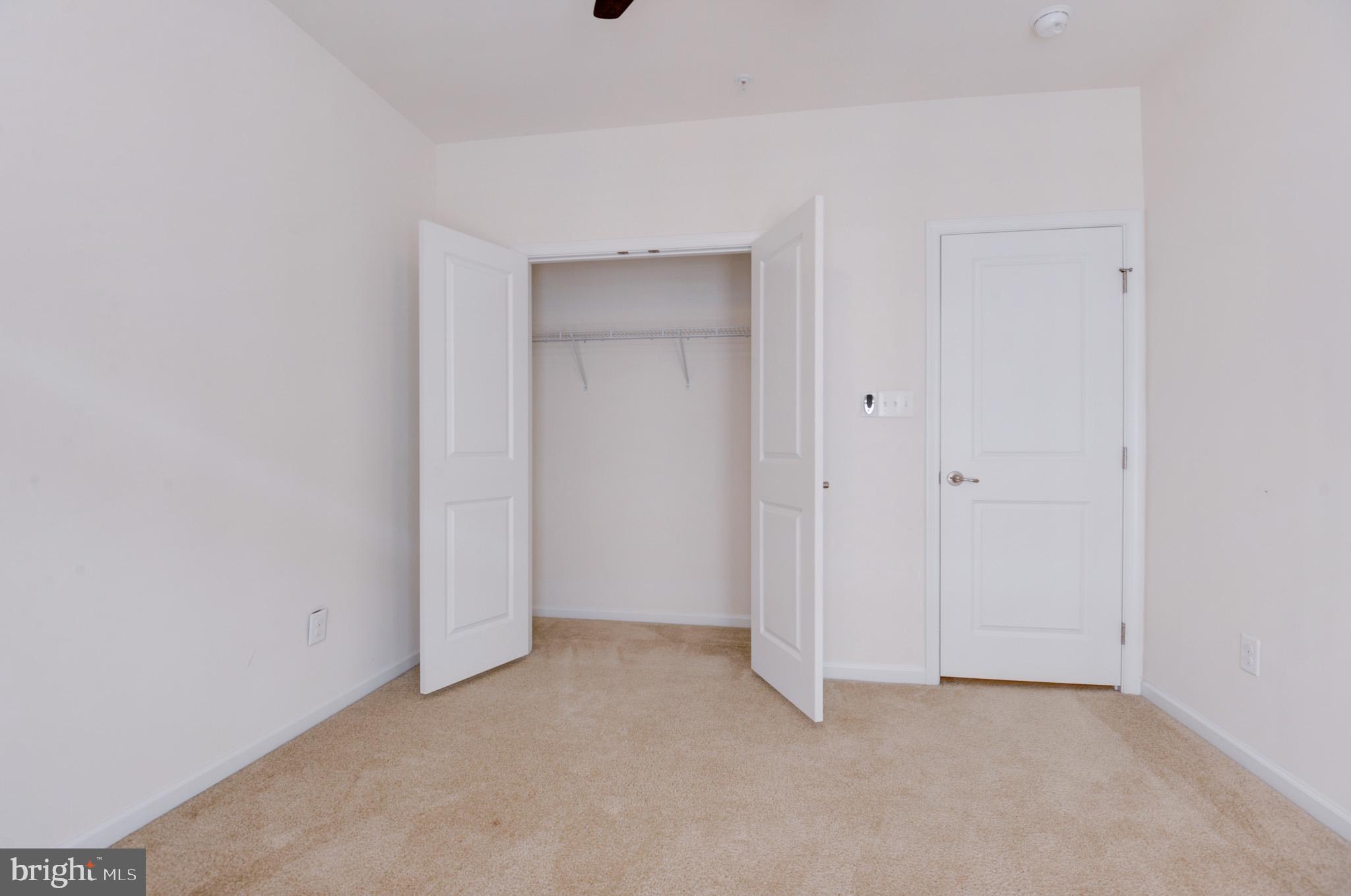 DISCOVERY SQUARE - Residential Lease