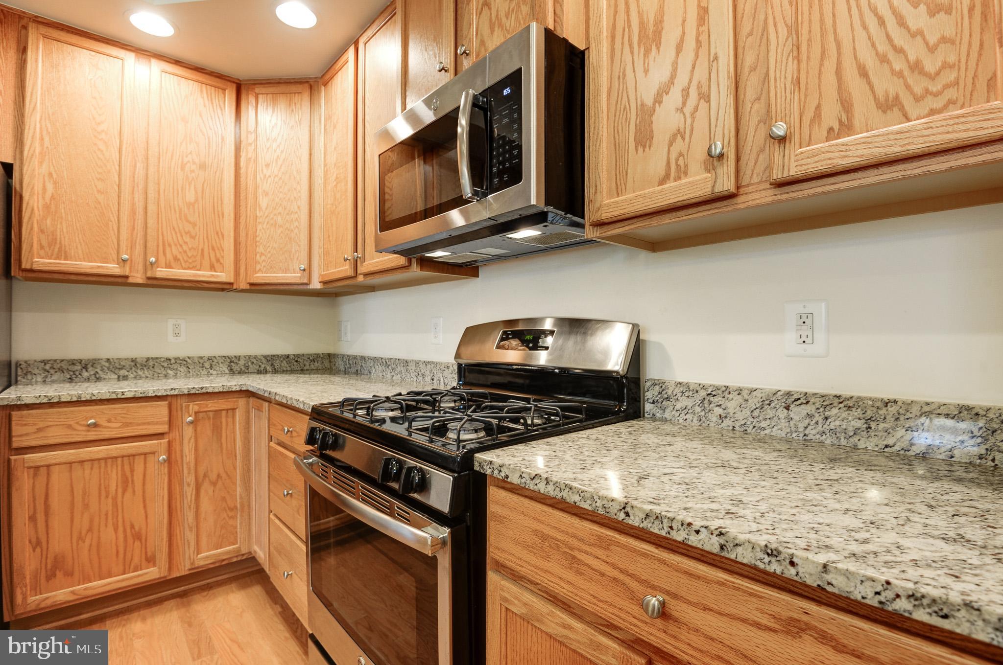 DISCOVERY SQUARE - Residential Lease