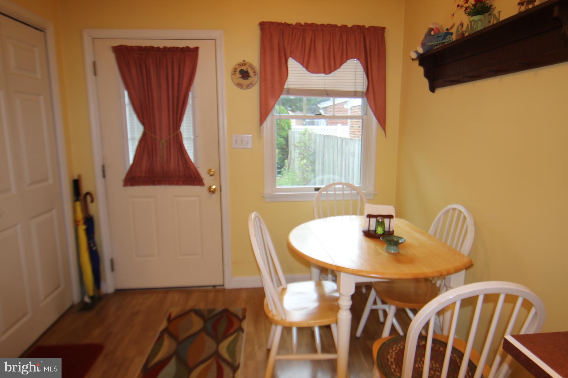 OAK HILLS - Residential