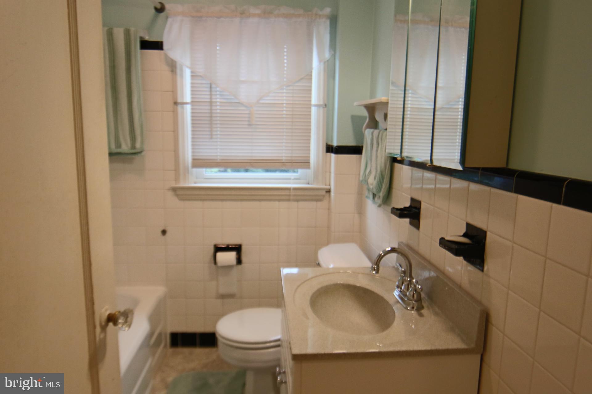 OAK HILLS - Residential