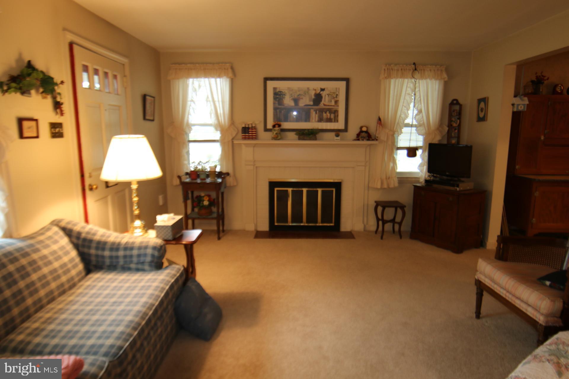 OAK HILLS - Residential