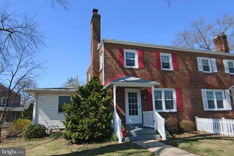 Townhouse For Sale - 501 Vine Street<br/> MIDDLETOWN, PA 17057