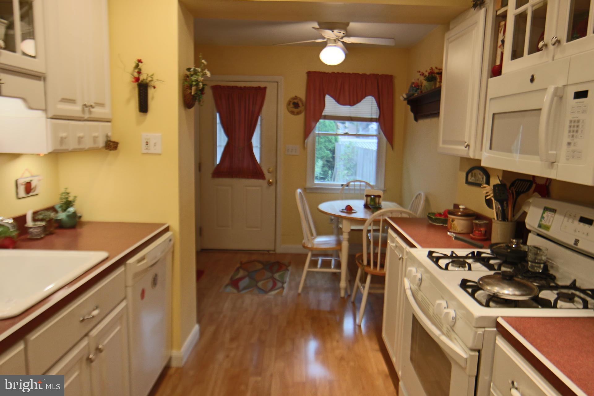 OAK HILLS - Residential