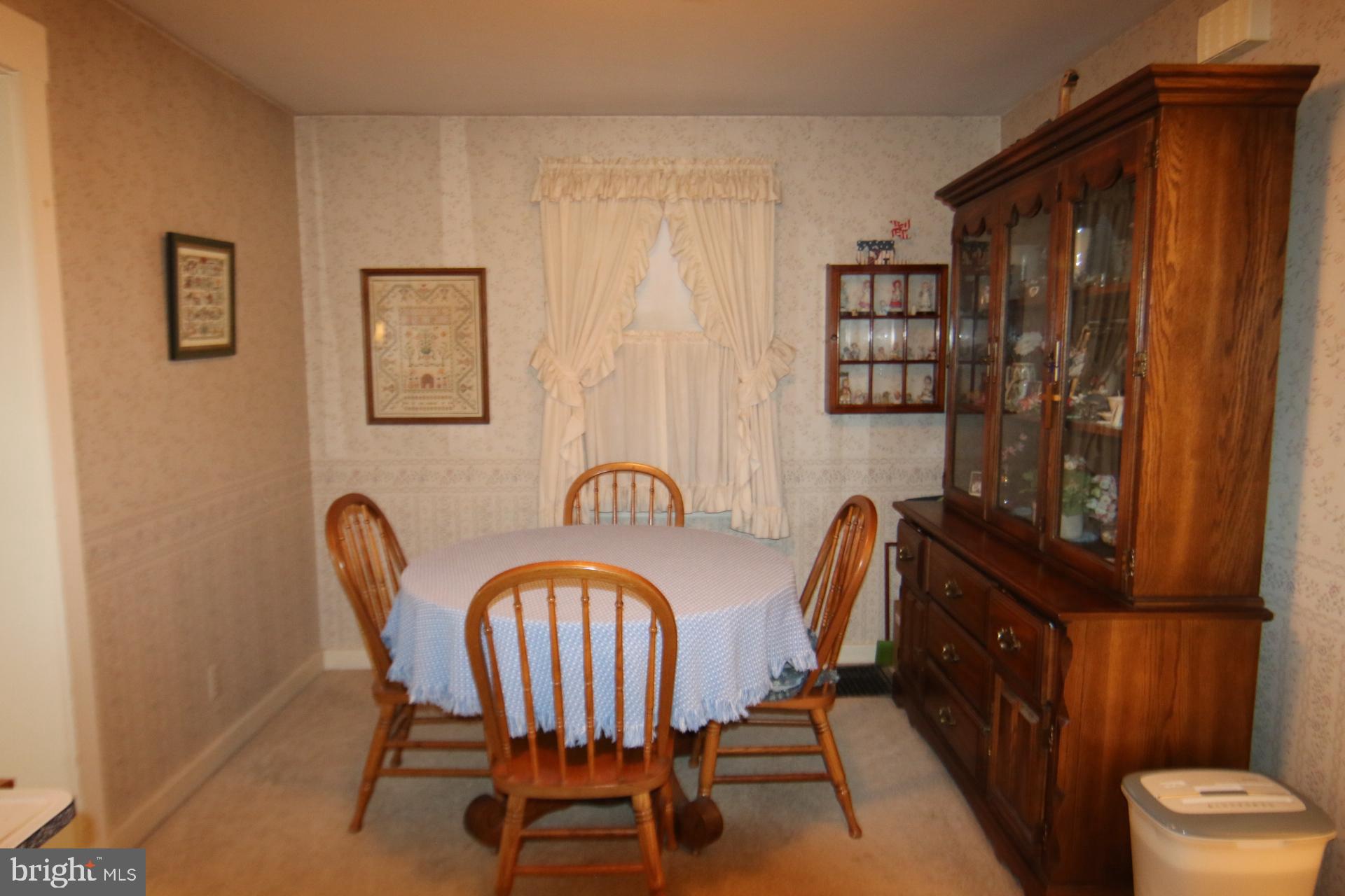 OAK HILLS - Residential