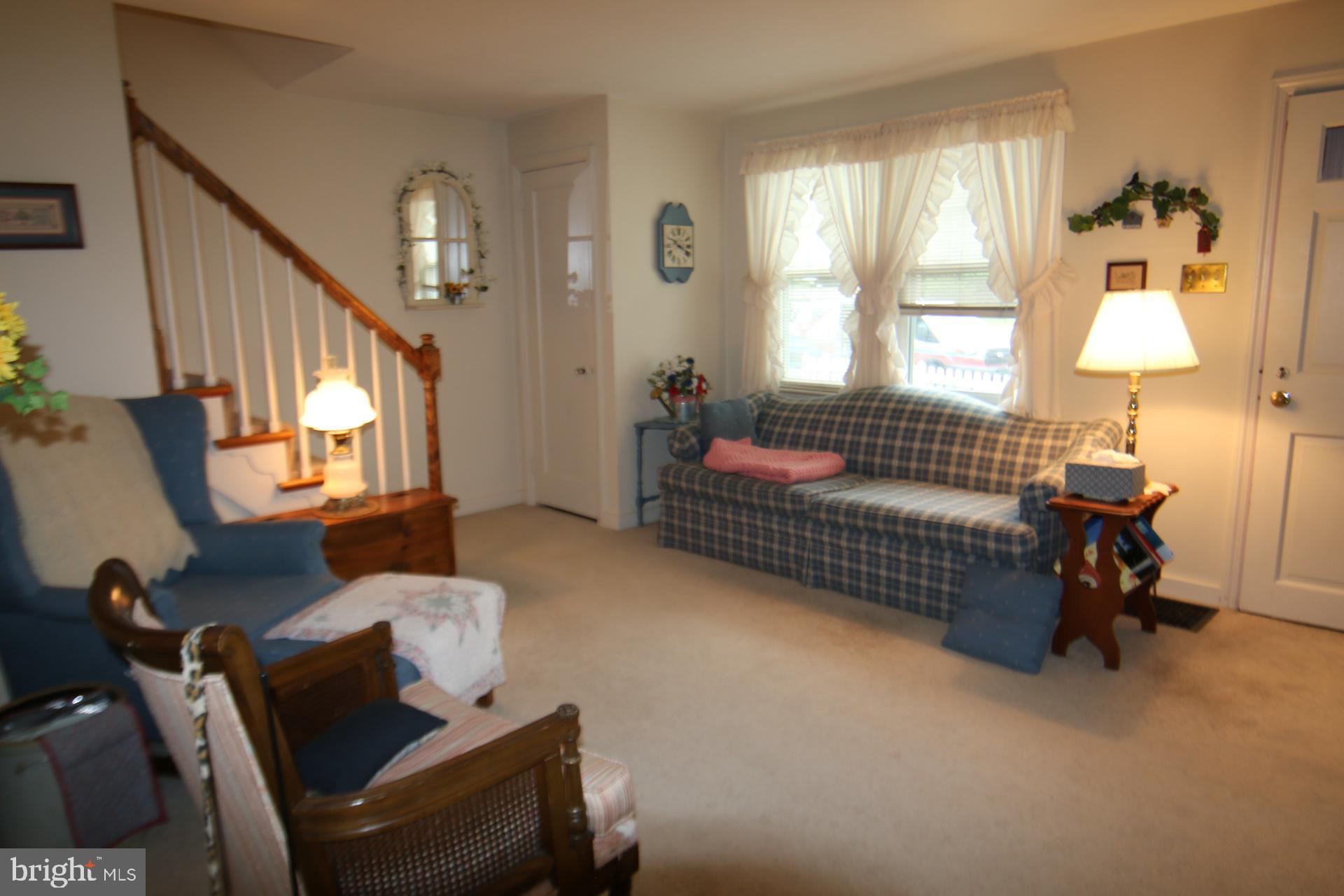 OAK HILLS - Residential