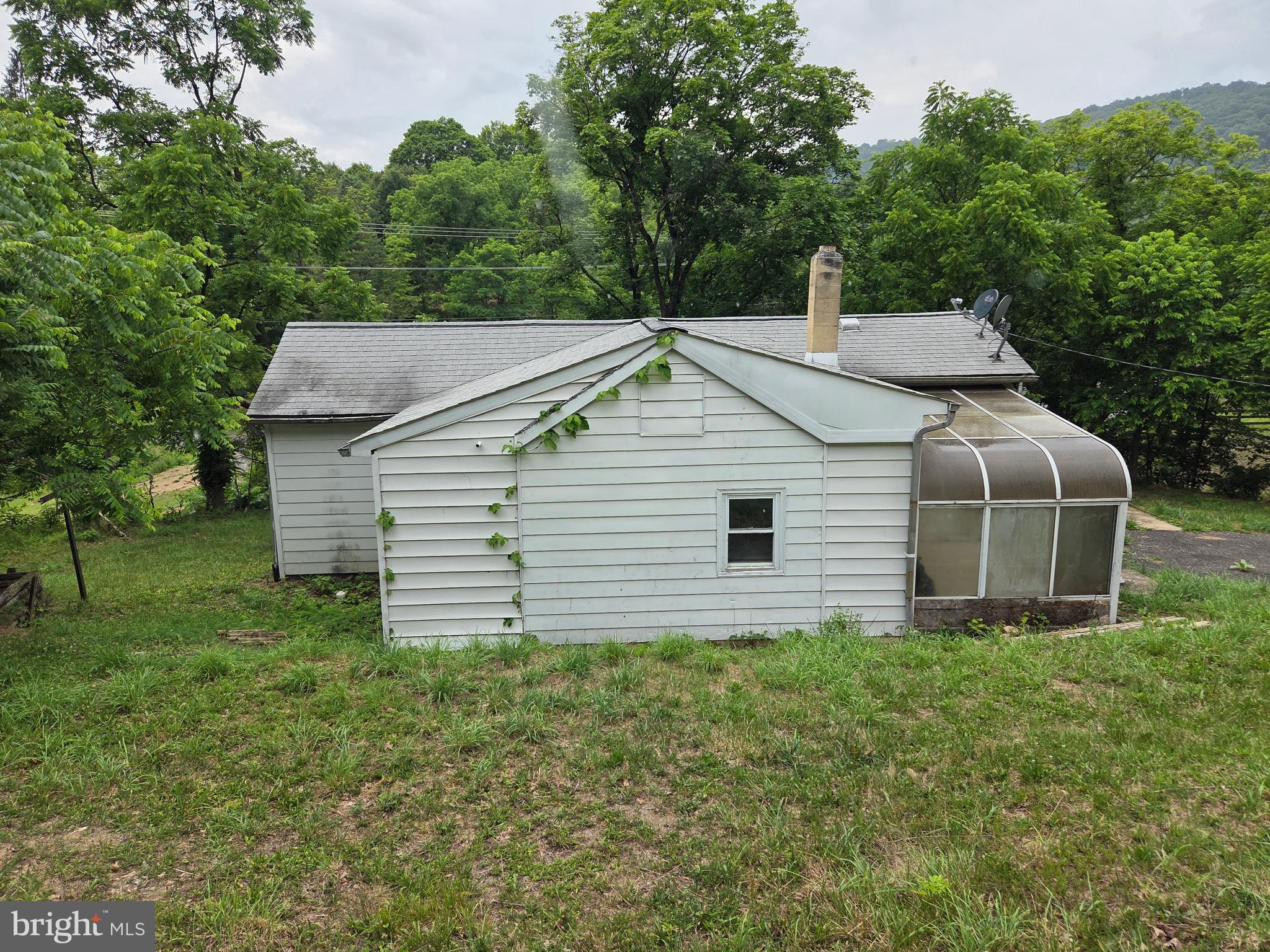 28 BRELSFORD LANE