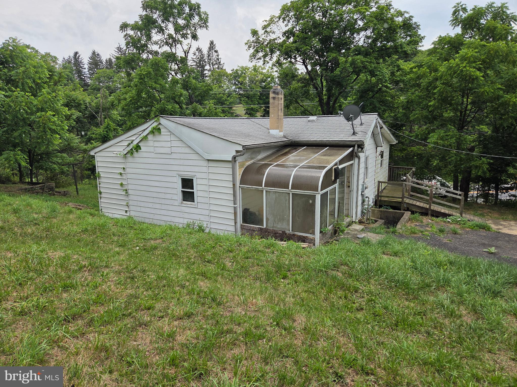 28 BRELSFORD LANE