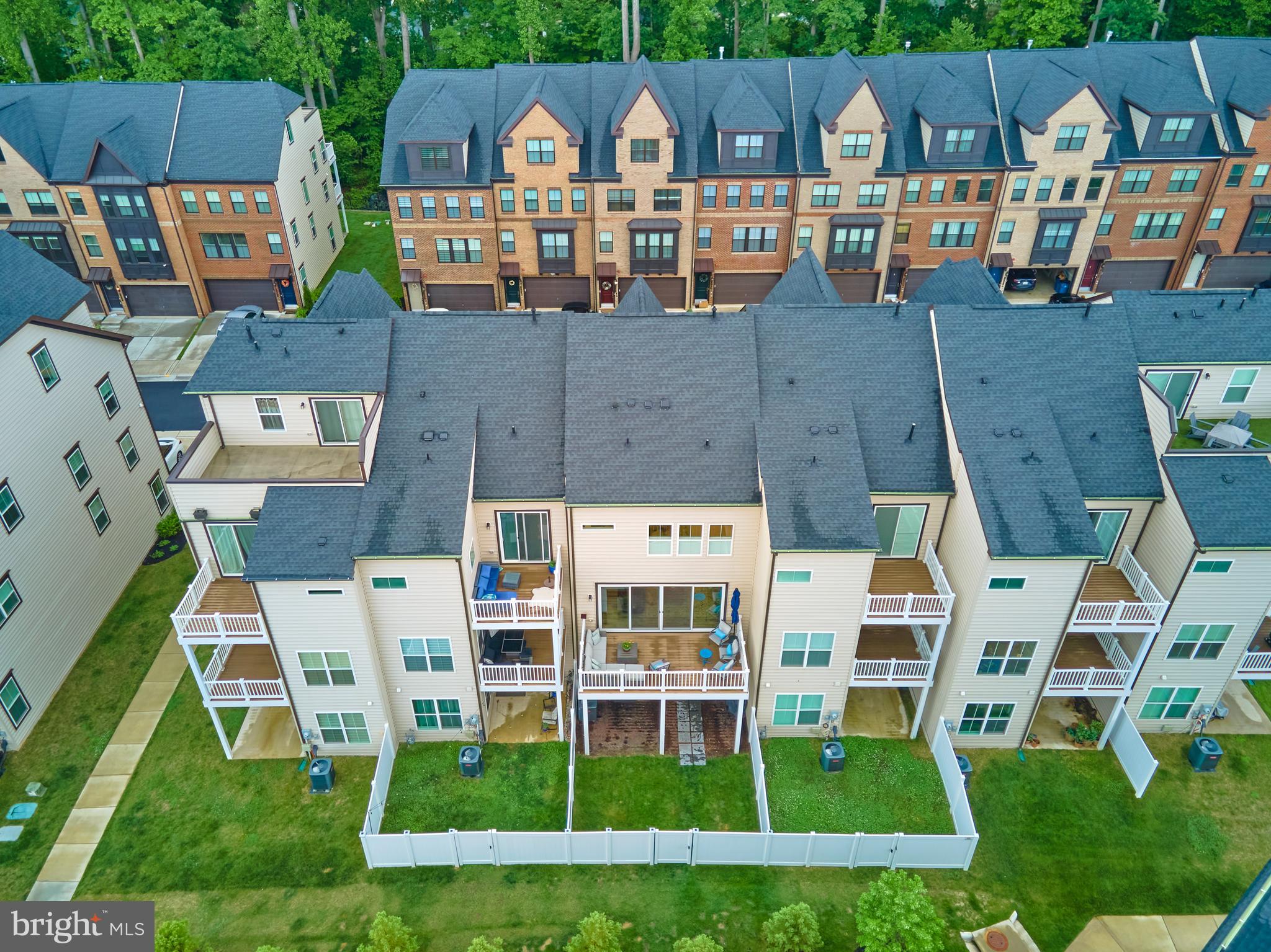 PENDER OAKS - Residential