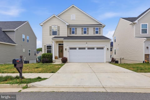 Homes For Rent - 5319 Holley Oak Lane<br/> FREDERICKSBURG, VA 22407