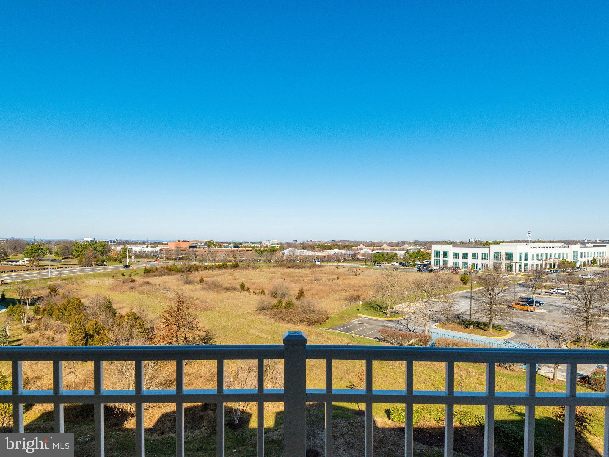 DISCOVERY SQUARE - Residential