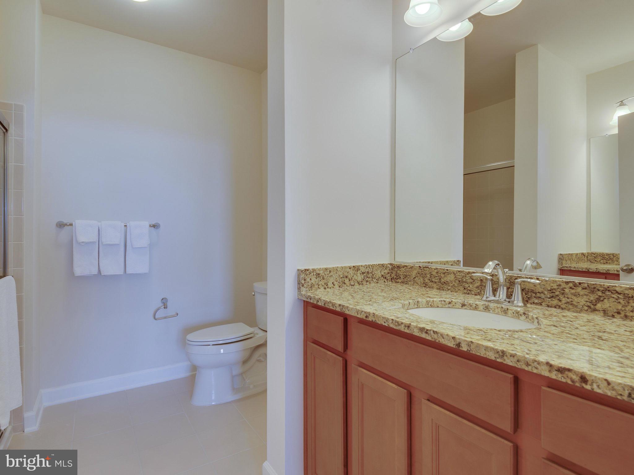 DISCOVERY SQUARE - Residential