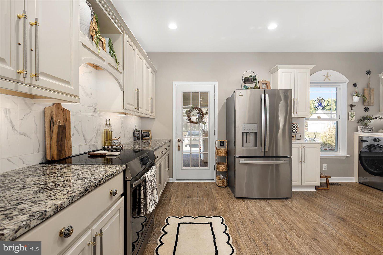 APPLE ARBOR - Residential