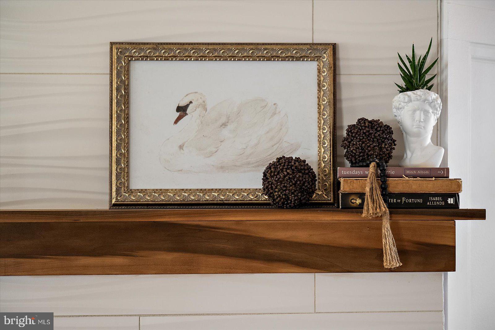 APPLE ARBOR - Residential