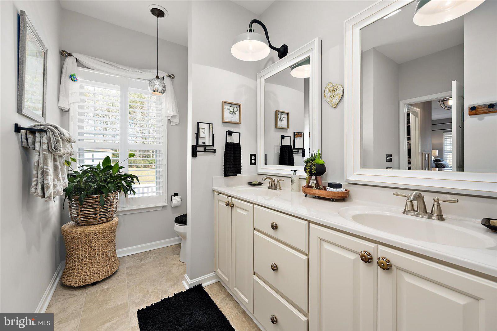 APPLE ARBOR - Residential