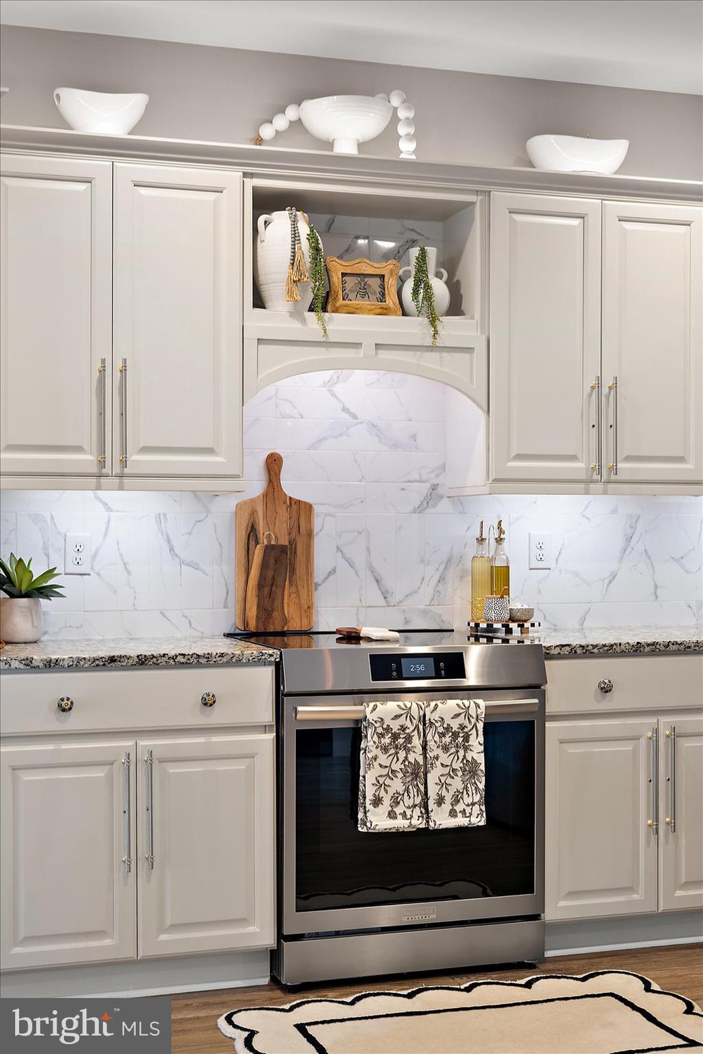 APPLE ARBOR - Residential