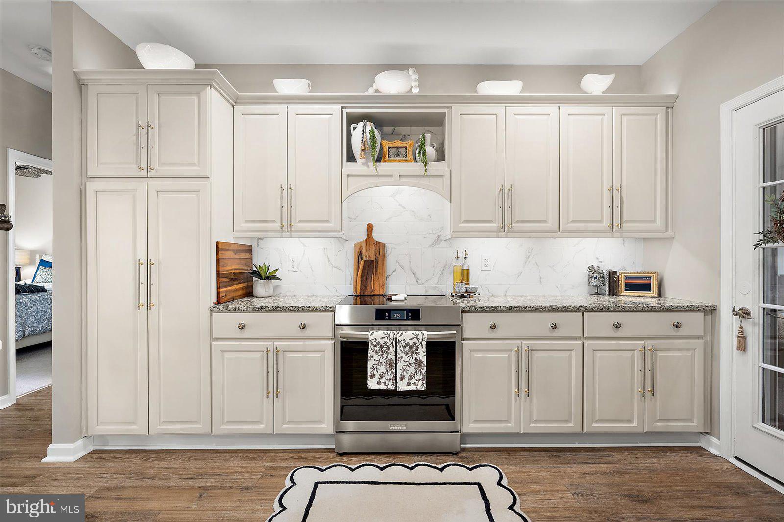 APPLE ARBOR - Residential