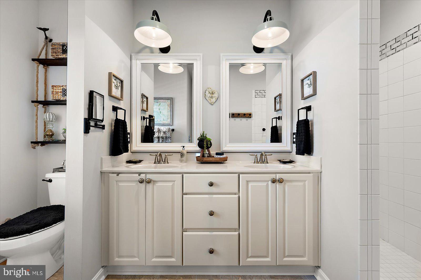 APPLE ARBOR - Residential