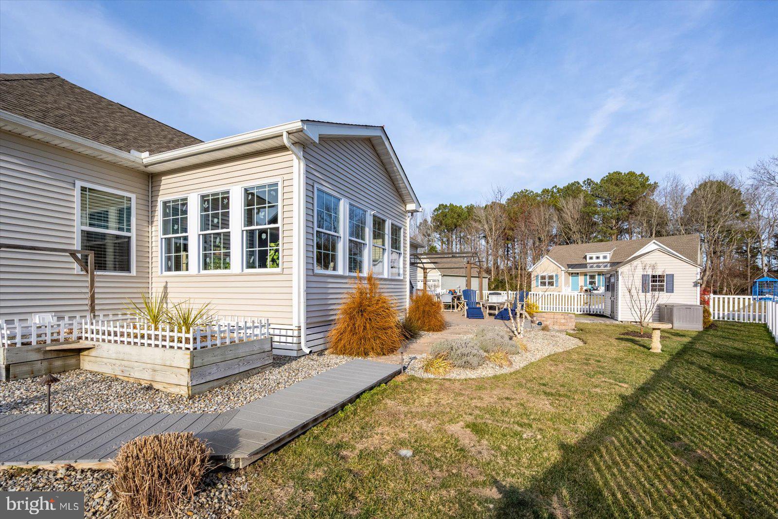 APPLE ARBOR - Residential