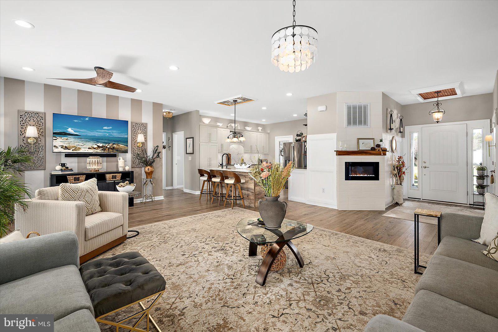 APPLE ARBOR - Residential