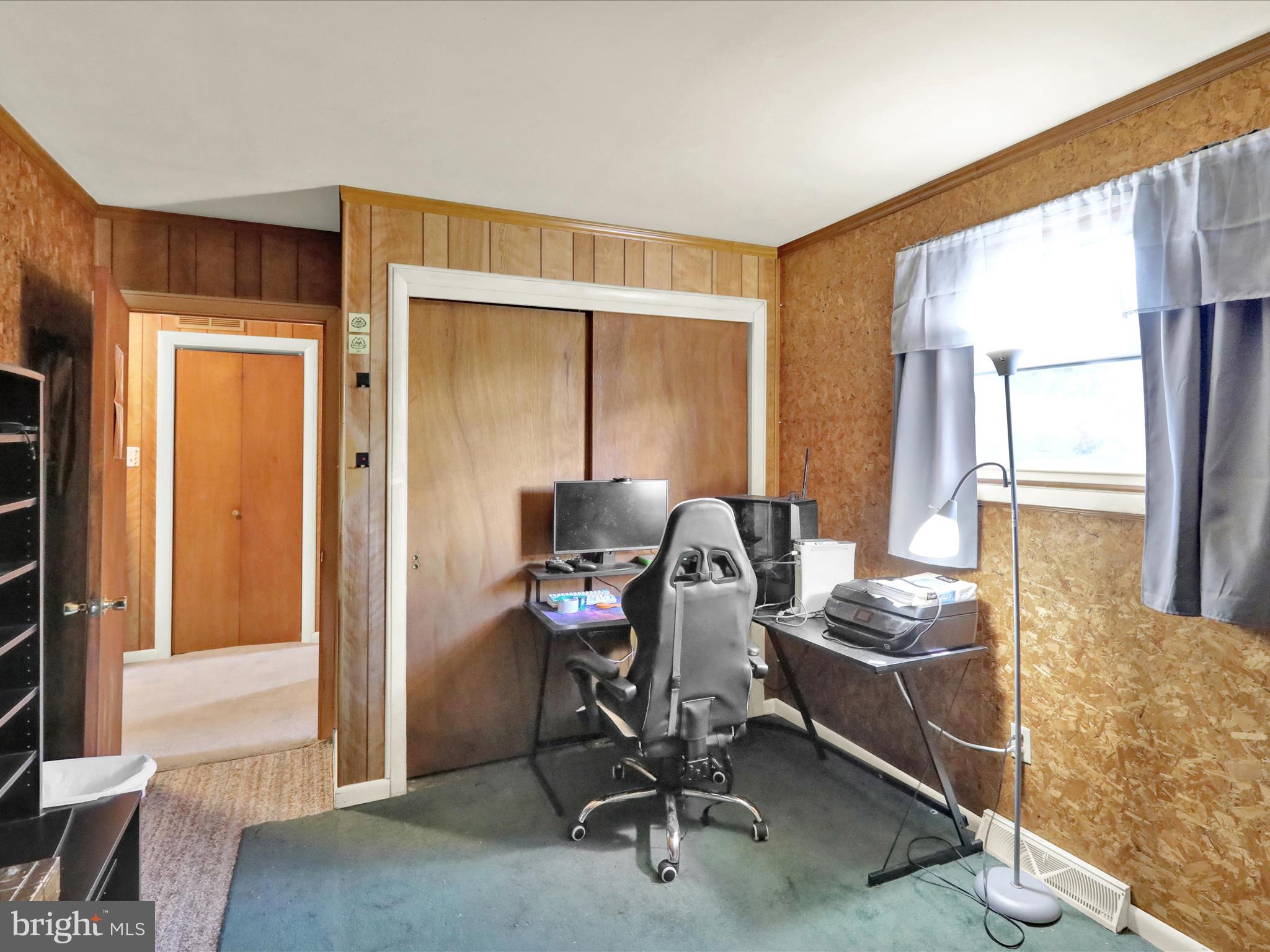 LAUREL SPRINGS - Residential