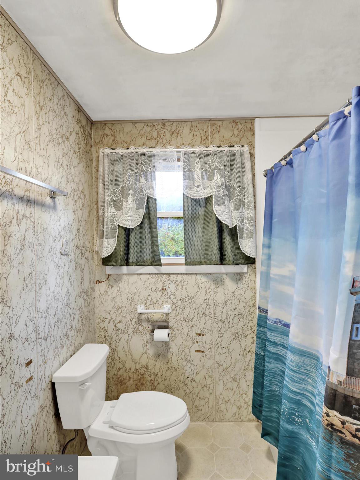 LAUREL SPRINGS - Residential