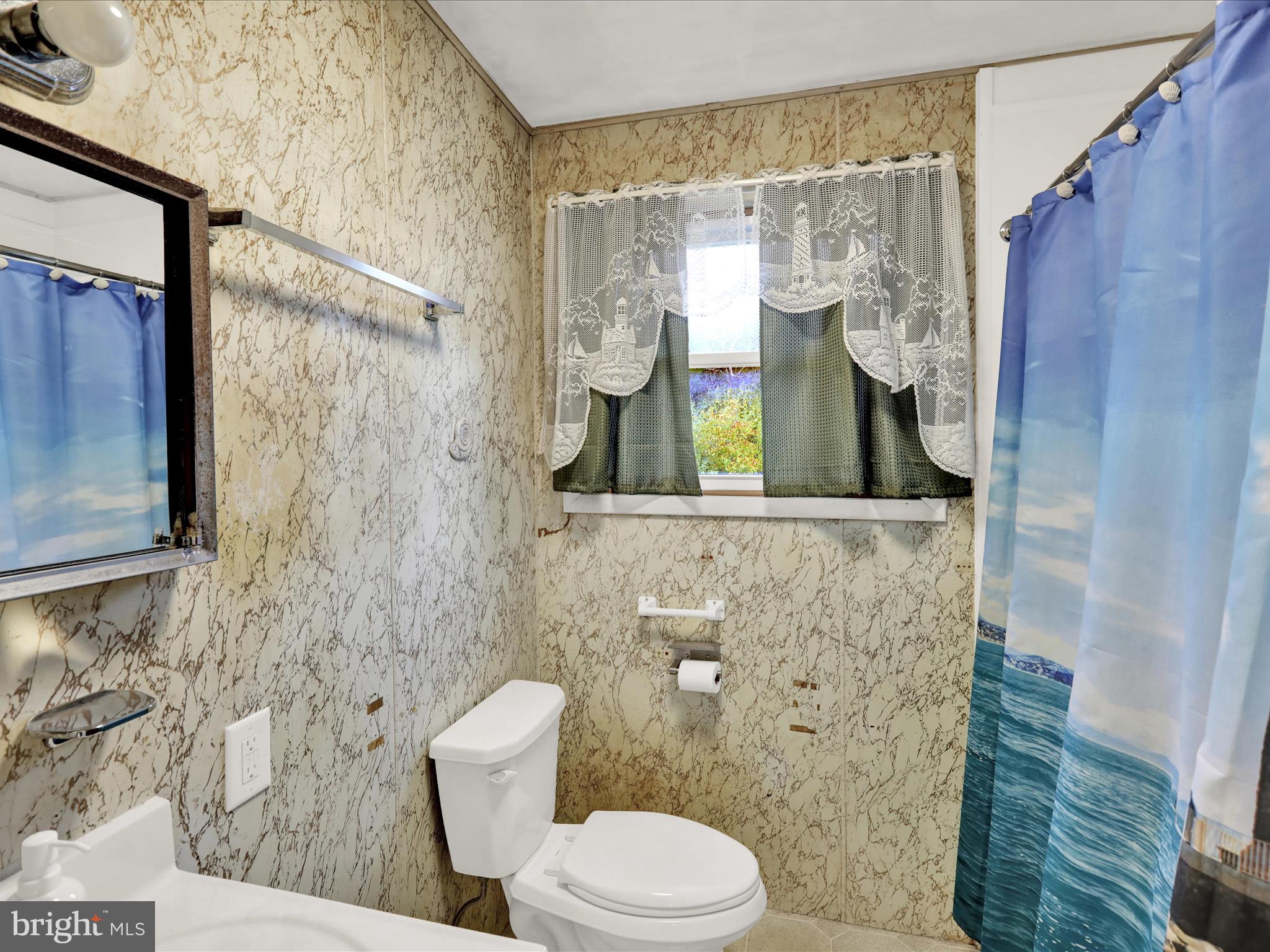 LAUREL SPRINGS - Residential