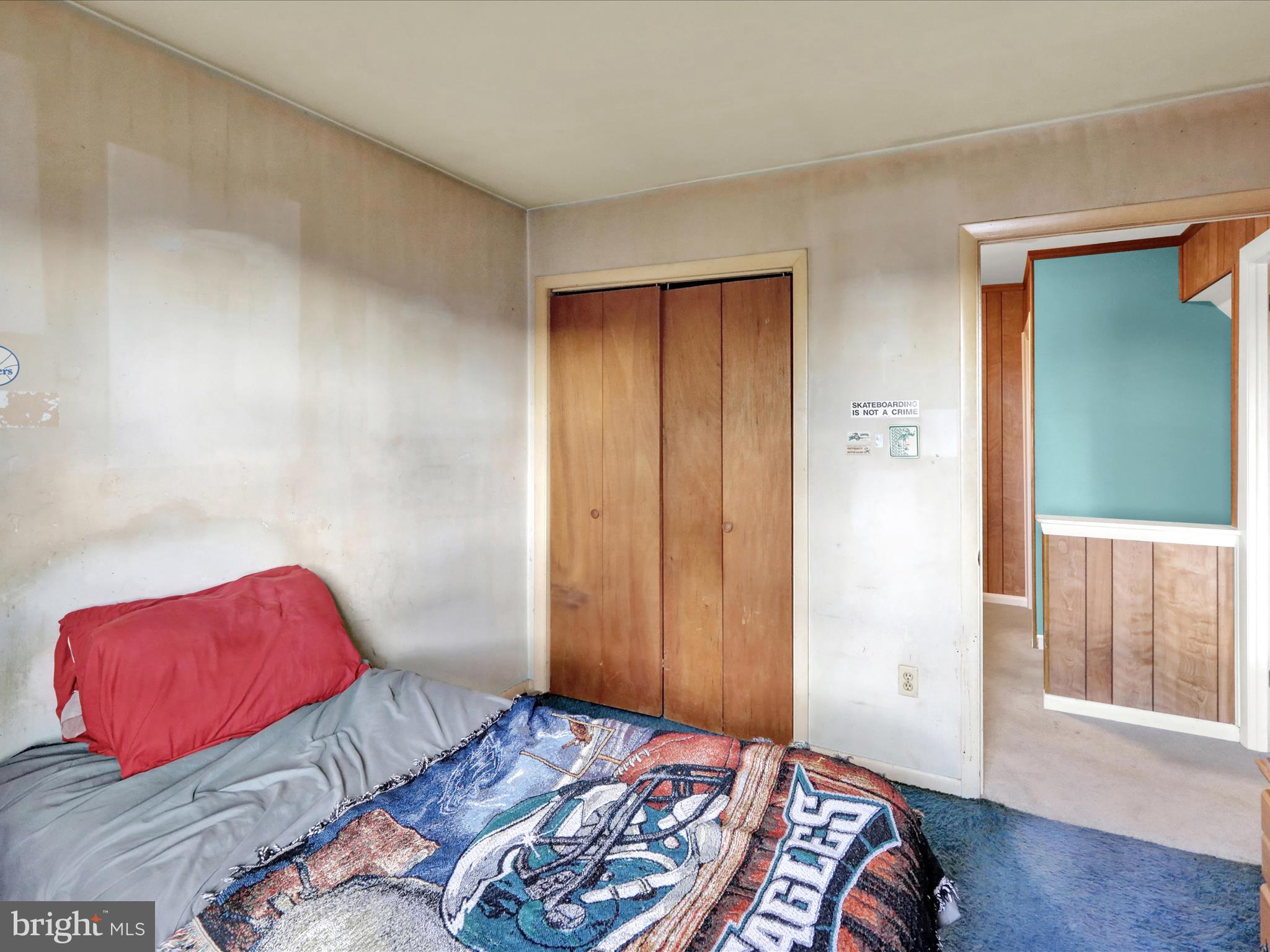 LAUREL SPRINGS - Residential