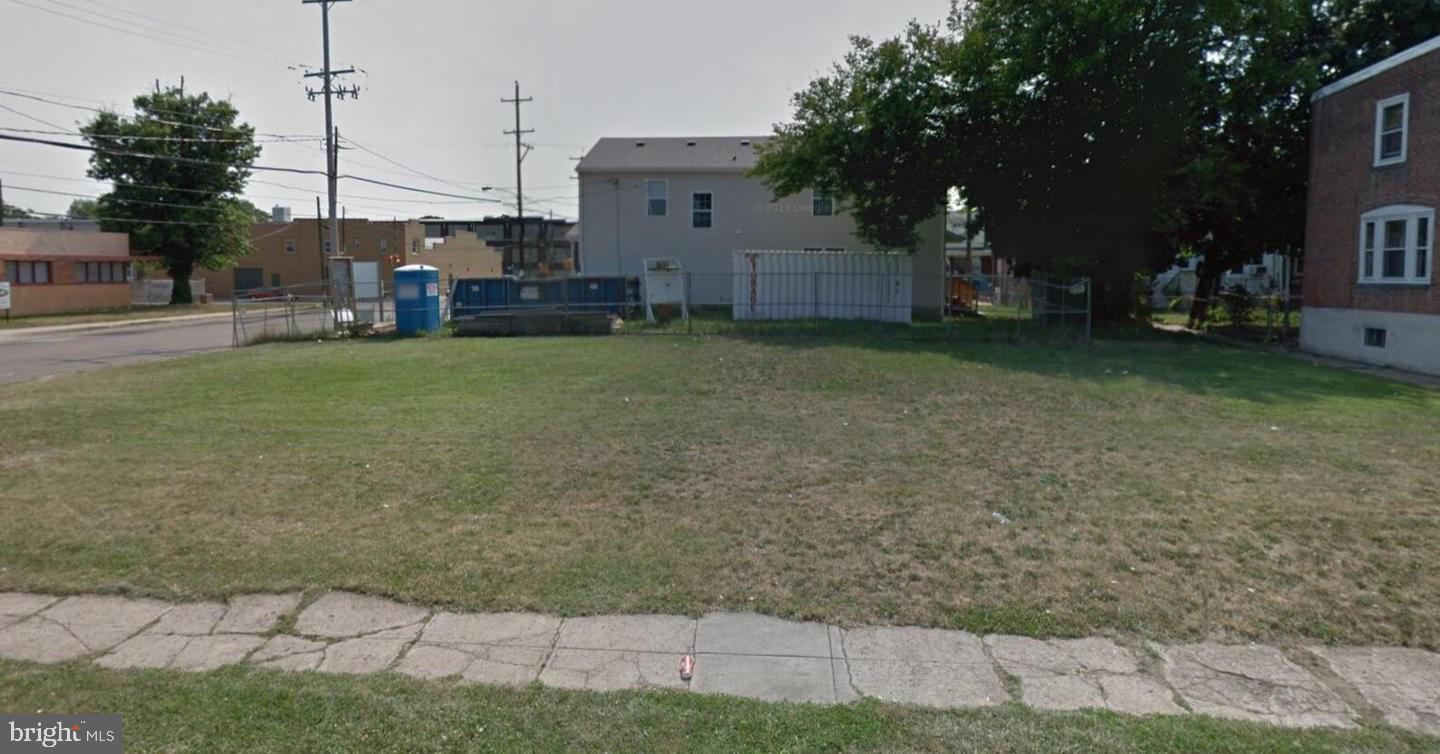 Welcome to 810 E 9th St! Positioned in a busy corridor just minutes from Eddystone and major thoroughfares, 808 E 9th Street presents a fantastic opportunity for builders, investors, or business owners. This vacant 20x100 ft lot (2,000 sq ft) allows for a wide range of development possibilities. Whether you're planning to build a residential unit, open a small business, or develop a mixed-use space, this lot offers the flexibility and location to make your vision a reality. Surrounded by residential homes and active businesses, this parcel is ideal for anyone seeking visibility, accessibility, and zoning that supports creative development. Whether as a standalone project or part of a larger plan involving neighboring parcels, 810 E 9th Street is a smart and strategic investment.