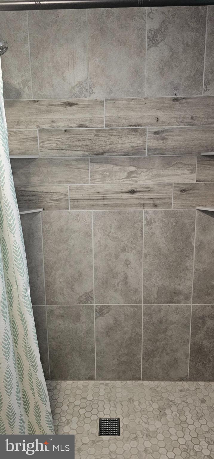 PARKVILLE - Residential Lease