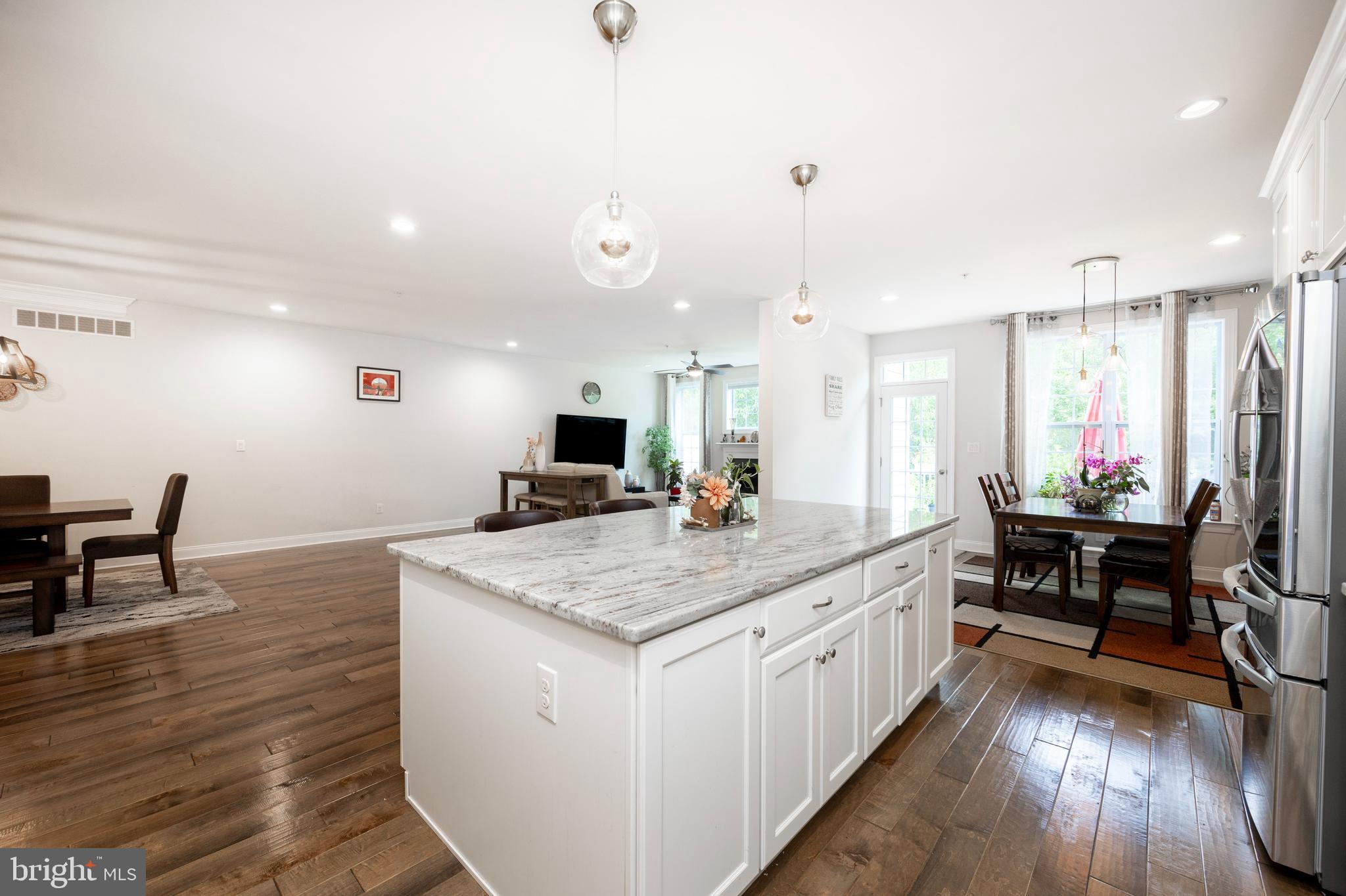 WHITE SPRINGS AT PROVIDENCE - Residential Lease