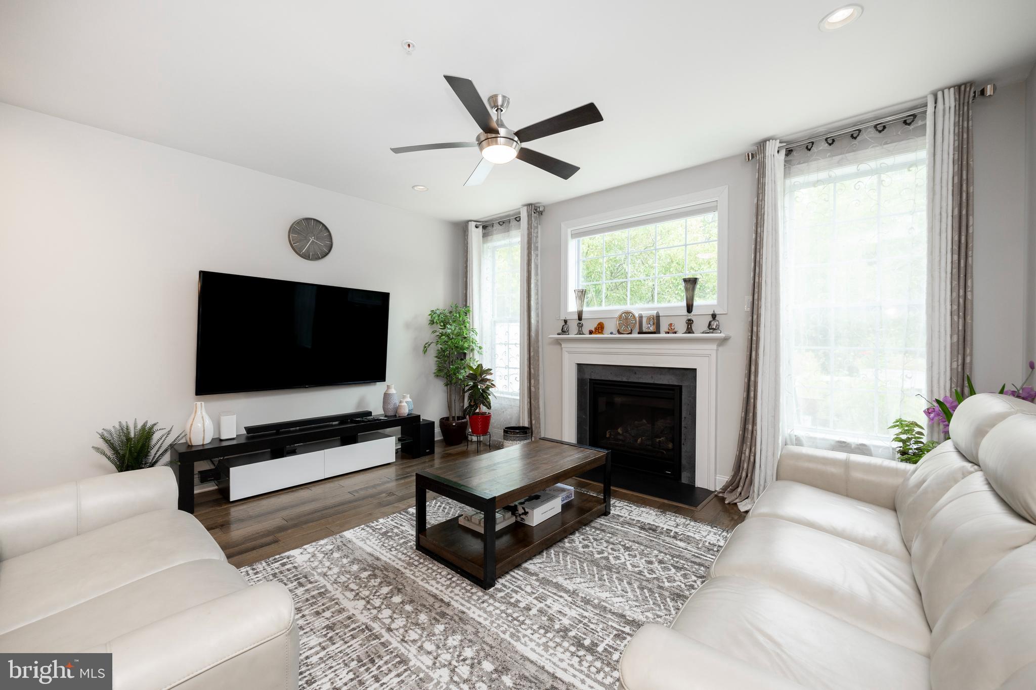 WHITE SPRINGS AT PROVIDENCE - Residential Lease