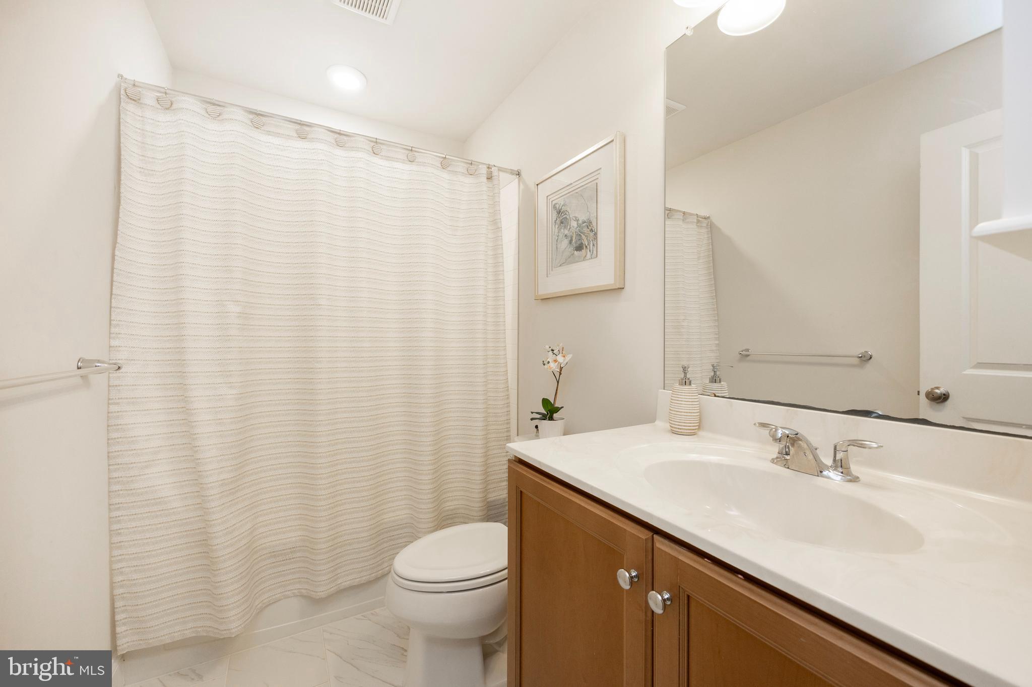 WHITE SPRINGS AT PROVIDENCE - Residential Lease