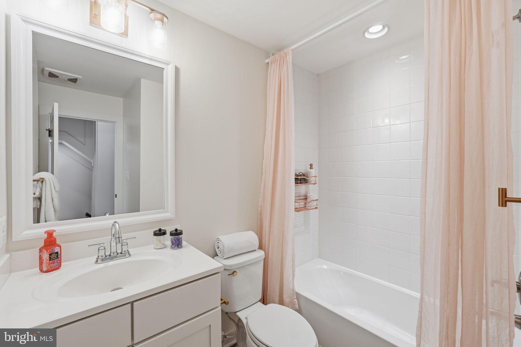 VILLAGES OF URBANA - Residential