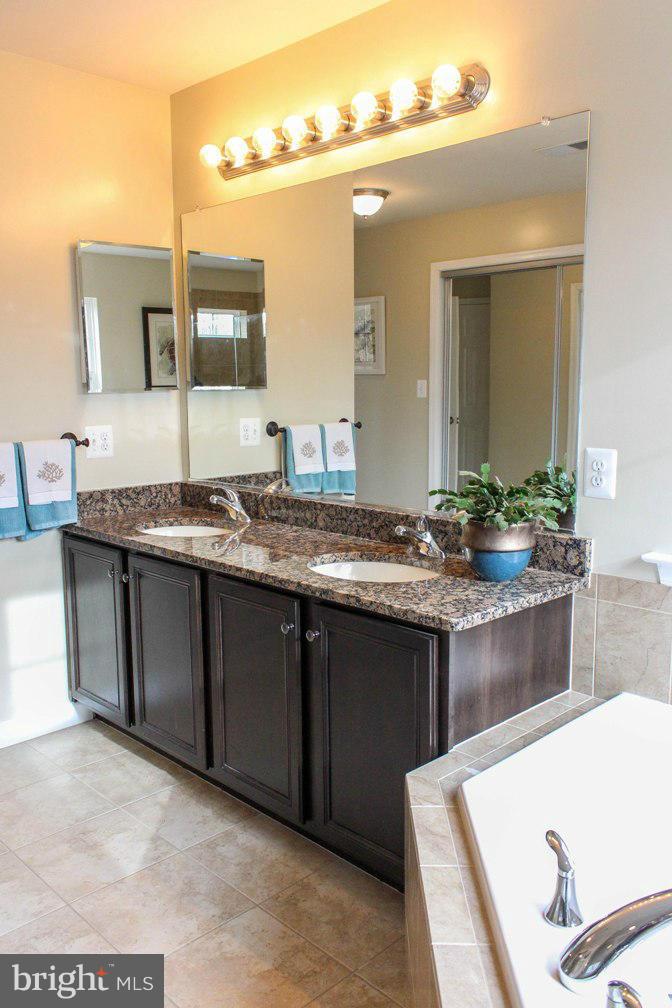 WOODS OF MYRTLE POINT - Residential